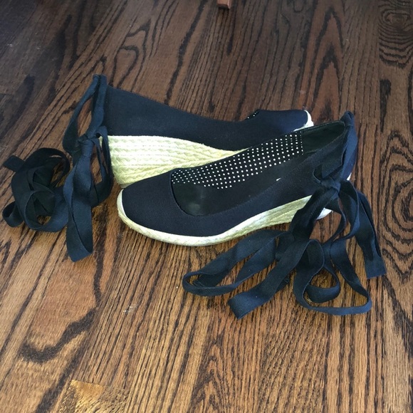 Steve Madden Black Tie Up Espadrille Wedges - Picture 8 of 15